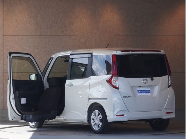 TOYOTA / ROOMY