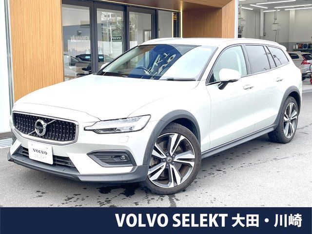 VOLVO / VOLVO V60 CROSS COUNTRY