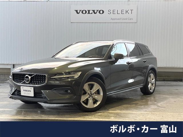 VOLVO / VOLVO V60 CROSS COUNTRY
