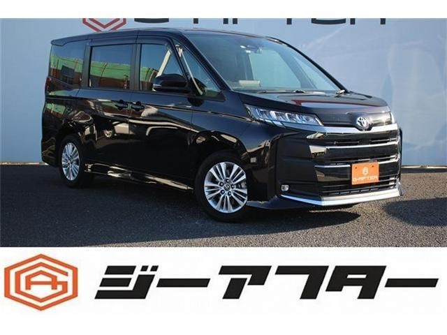 TOYOTA / NOAH