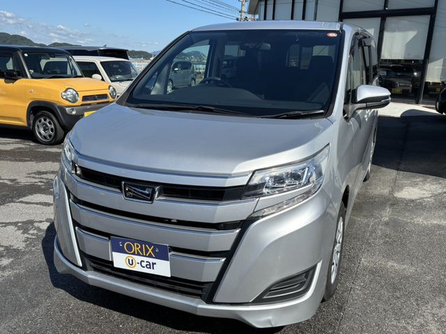 TOYOTA / NOAH