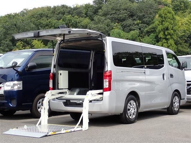 NISSAN / NV350 CARAVAN