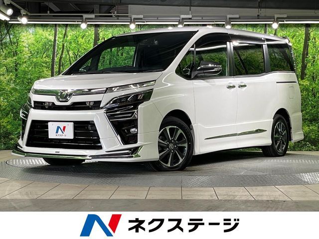 TOYOTA / VOXY