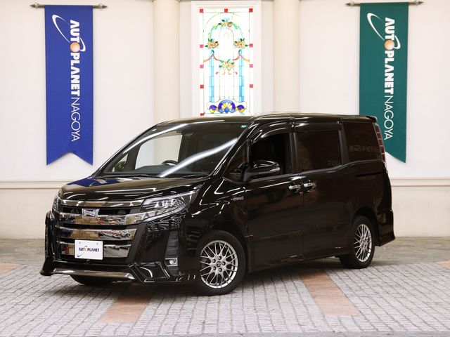 TOYOTA / NOAH HYBRID