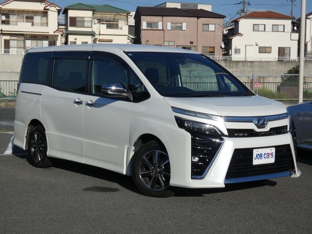 TOYOTA / VOXY