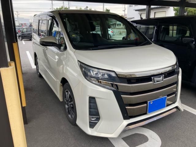 TOYOTA / NOAH 4WD
