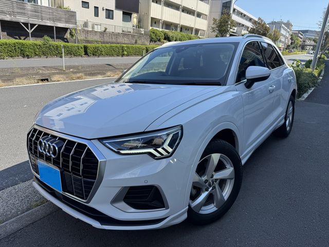 AUDI / AUDI Q3