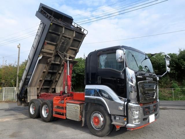 ISUZU / GIGA