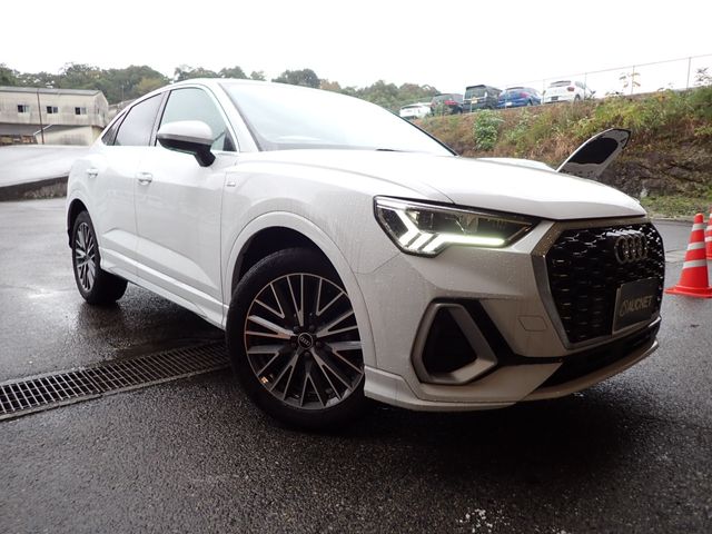 AUDI / AUDI Q3 SPORTBACK