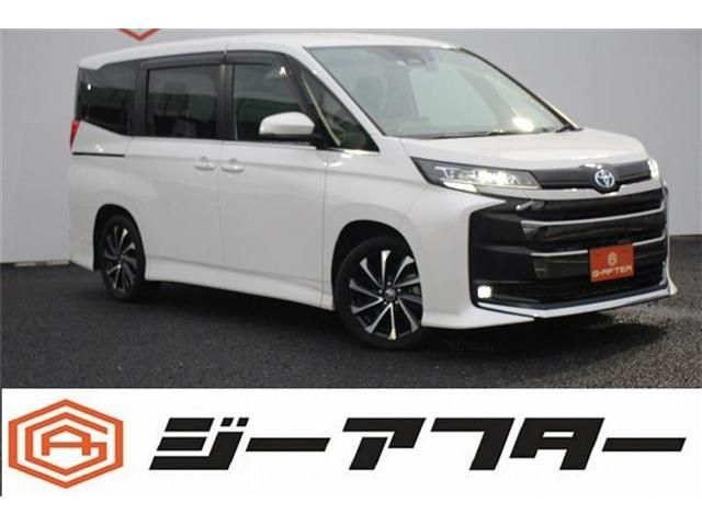 TOYOTA / NOAH HYBRID