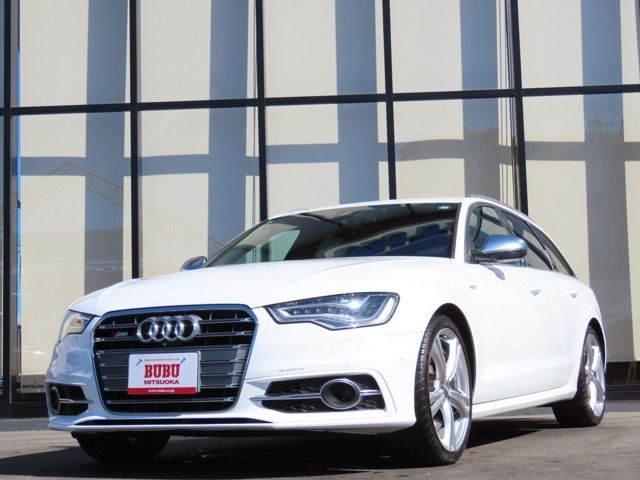 AUDI / AUDI S6 AVANT