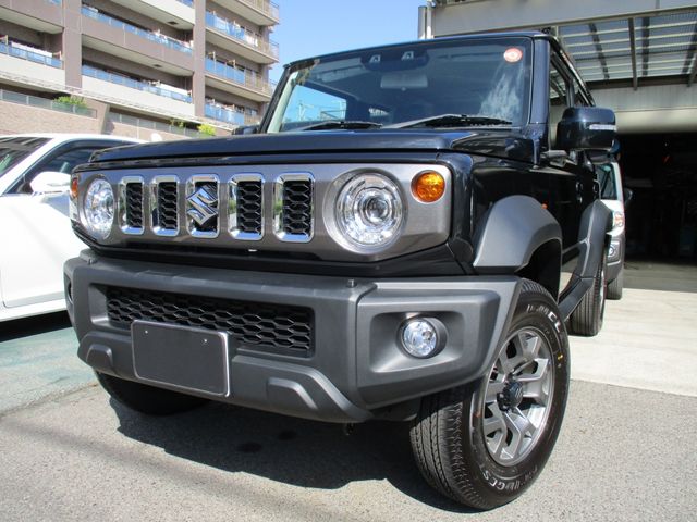 SUZUKI / JIMNY NOMADE