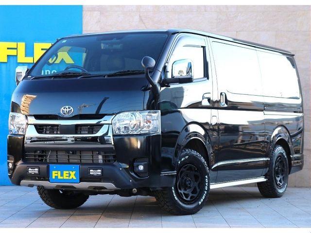 TOYOTA / HIACE van 4WD