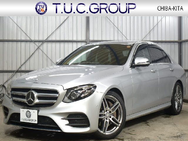 MERCEDES BENZ / MERCEDES BENZ E class sedan
