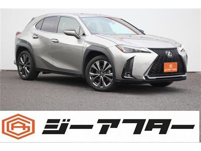 TOYOTA / LEXUS UX200