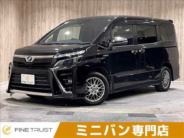TOYOTA / VOXY HYBRID