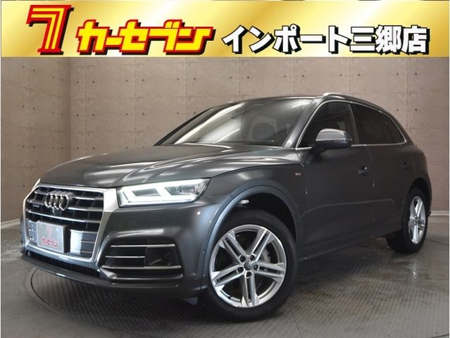 AUDI / AUDI Q5