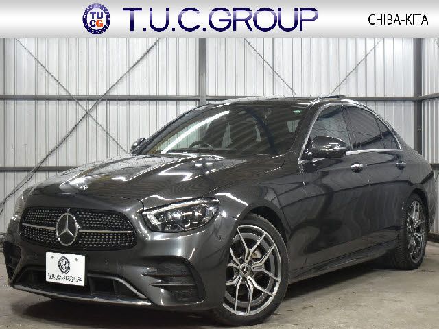 MERCEDES BENZ / MERCEDES BENZ E class sedan