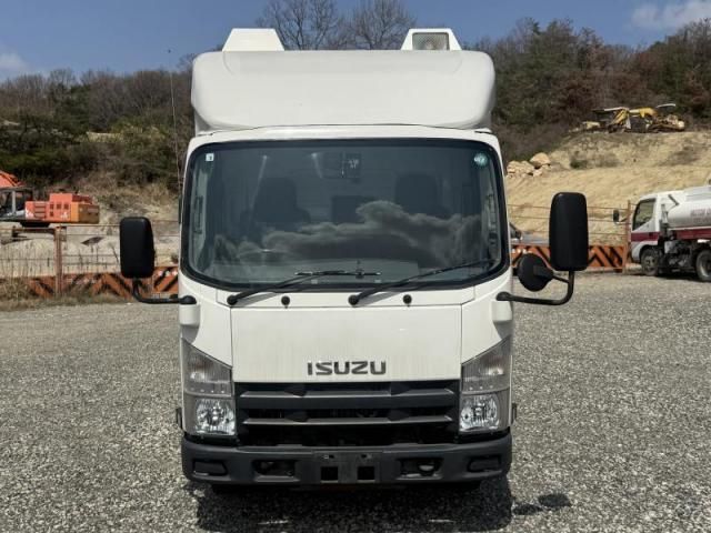 ISUZU / ELF