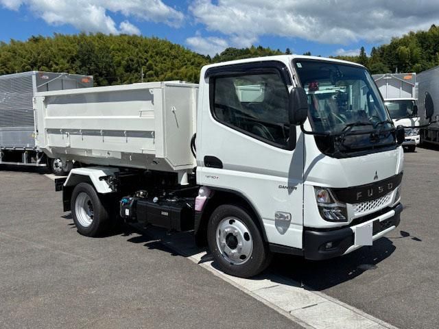 MITSUBISHI / CANTER