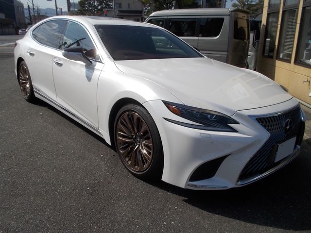 TOYOTA / LEXUS LS500h 4WD