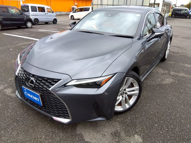 TOYOTA / LEXUS IS300