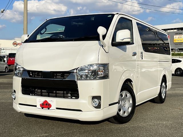 TOYOTA / HIACE van 4WD