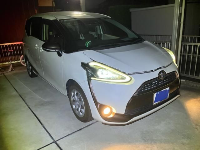 TOYOTA / SIENTA