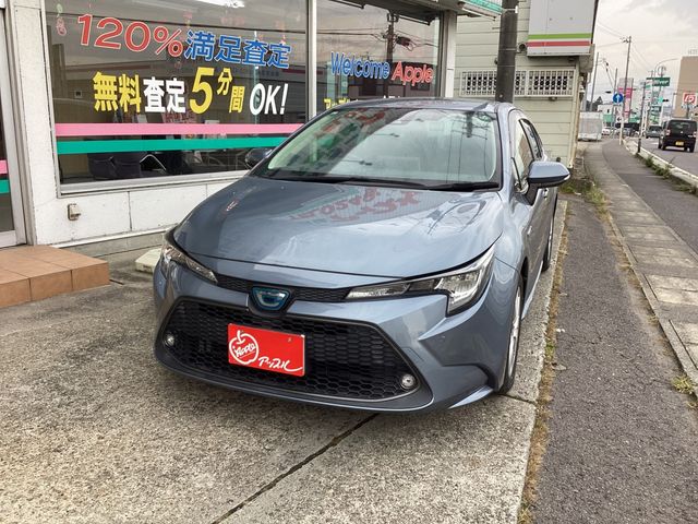 TOYOTA / COROLLA sedan HYBRID 4WD