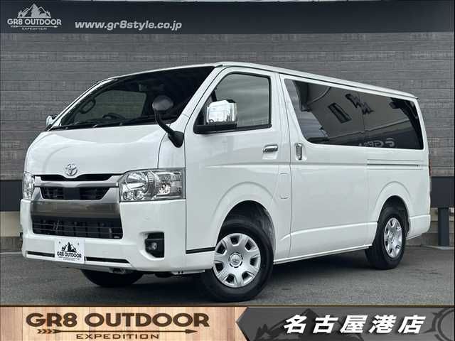 TOYOTA / HIACE van 4WD
