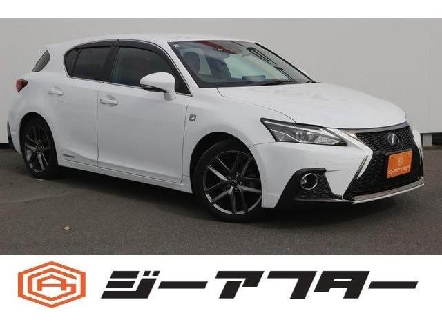 TOYOTA / LEXUS CT200h
