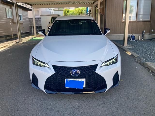TOYOTA / LEXUS IS300h AWD