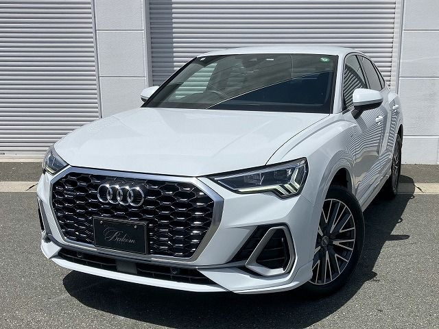 AUDI / AUDI Q3 SPORTBACK