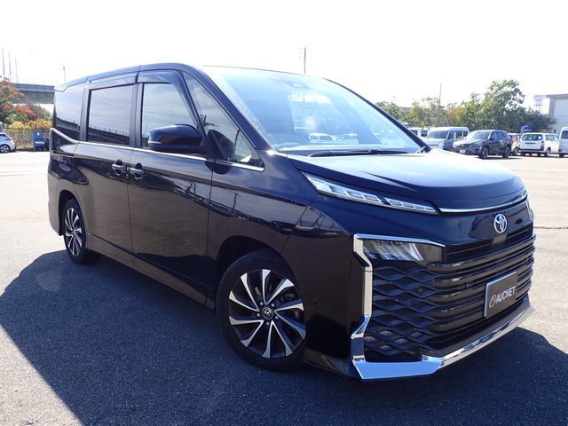TOYOTA / VOXY