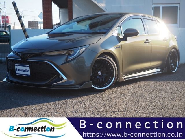 TOYOTA / COROLLA SPORT HYBRID