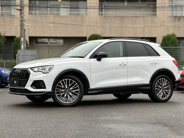 AUDI / AUDI Q3