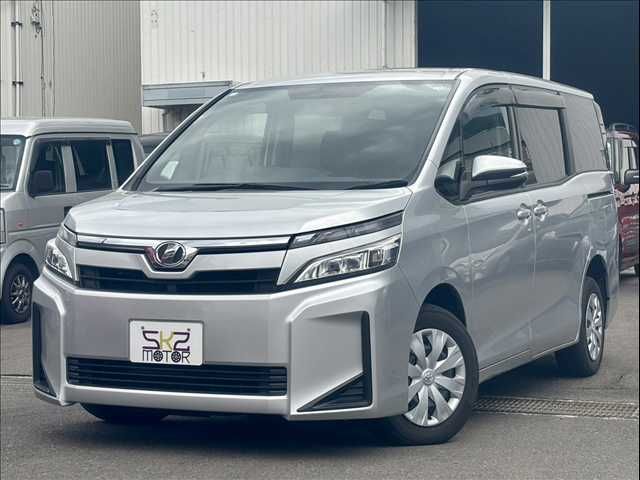 TOYOTA / VOXY 4WD