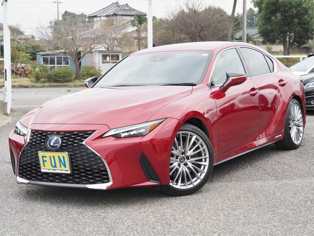 TOYOTA / LEXUS IS300h