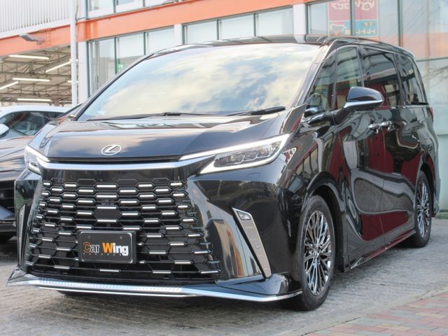 TOYOTA / ﾚｸｻｽ LM500h