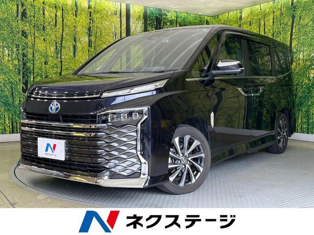 TOYOTA / VOXY HYBRID