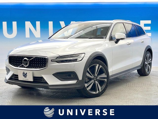 VOLVO / VOLVO V60 CROSS COUNTRY