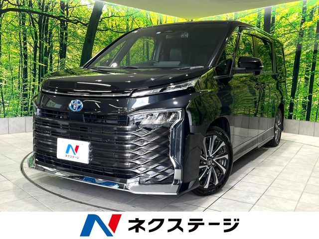 TOYOTA / VOXY HYBRID