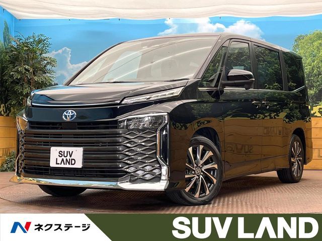 TOYOTA / VOXY HYBRID