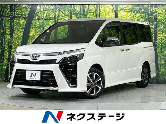 TOYOTA / VOXY