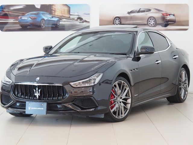 MASERATI / MASERATI GHIBLI Sedan
