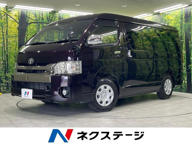 TOYOTA / REGIUSACE van 4WD