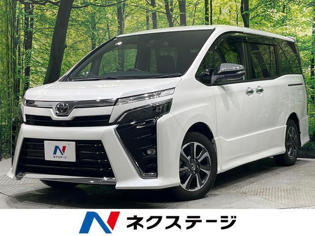 TOYOTA / VOXY