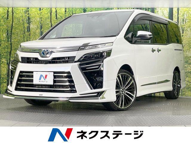 TOYOTA / VOXY HYBRID