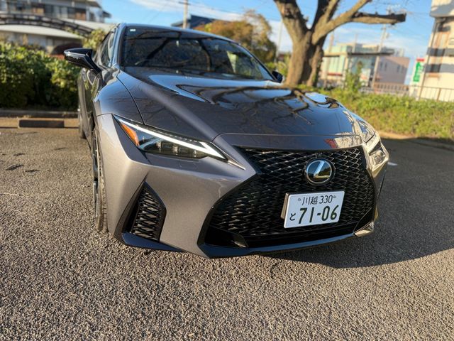 TOYOTA / LEXUS IS300