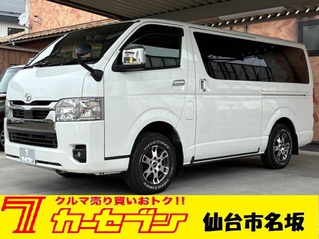 TOYOTA / HIACE van 4WD